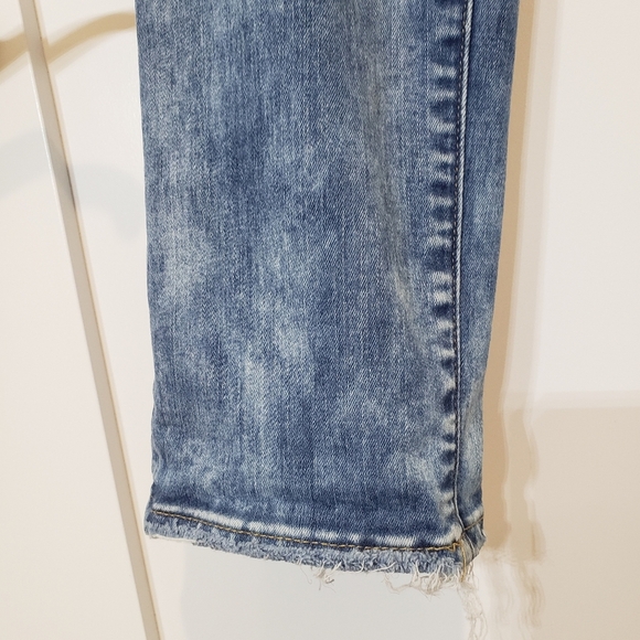 AEO Mens REAL Size 30 X 31  Extreme Flex Jeans Distressed Acid Wash - Picture 4 of 16